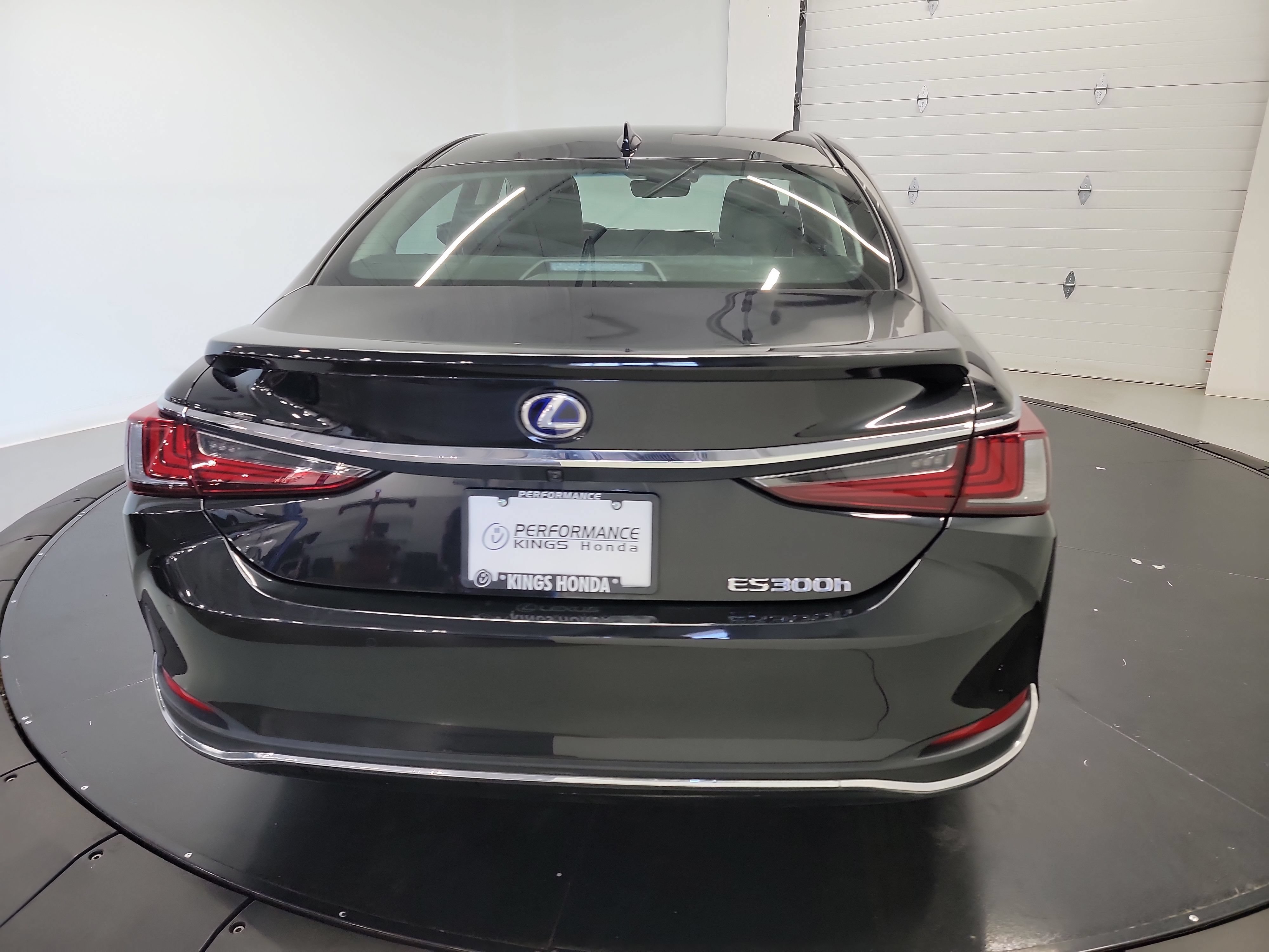 Used 2021 Lexus ES 300h w/ Accessory Package 2 FWD image 8