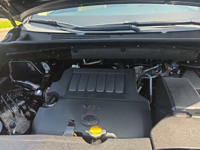 Used 2014 Toyota Highlander XLE AWD/4WD image 24