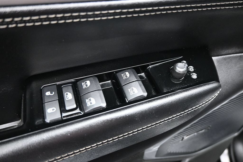 Used 2024 Jeep Wagoneer Series II AWD/4WD image 11