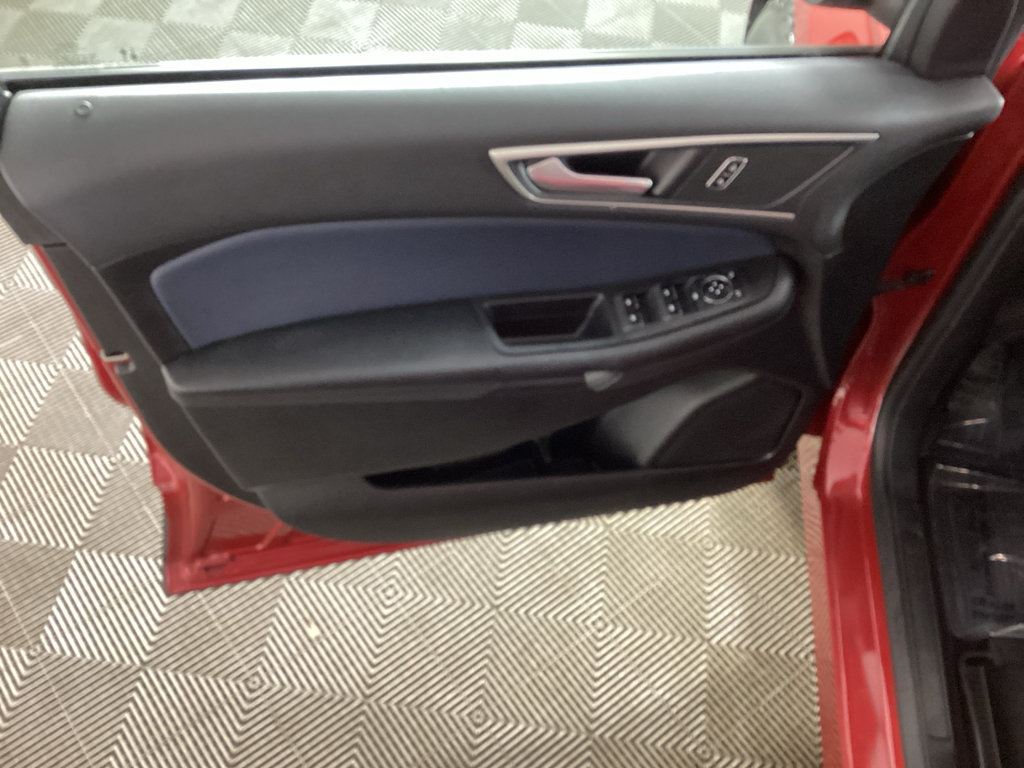 Used 2024 Ford Edge SEL w/ Sport Appearance Package AWD/4WD image 17