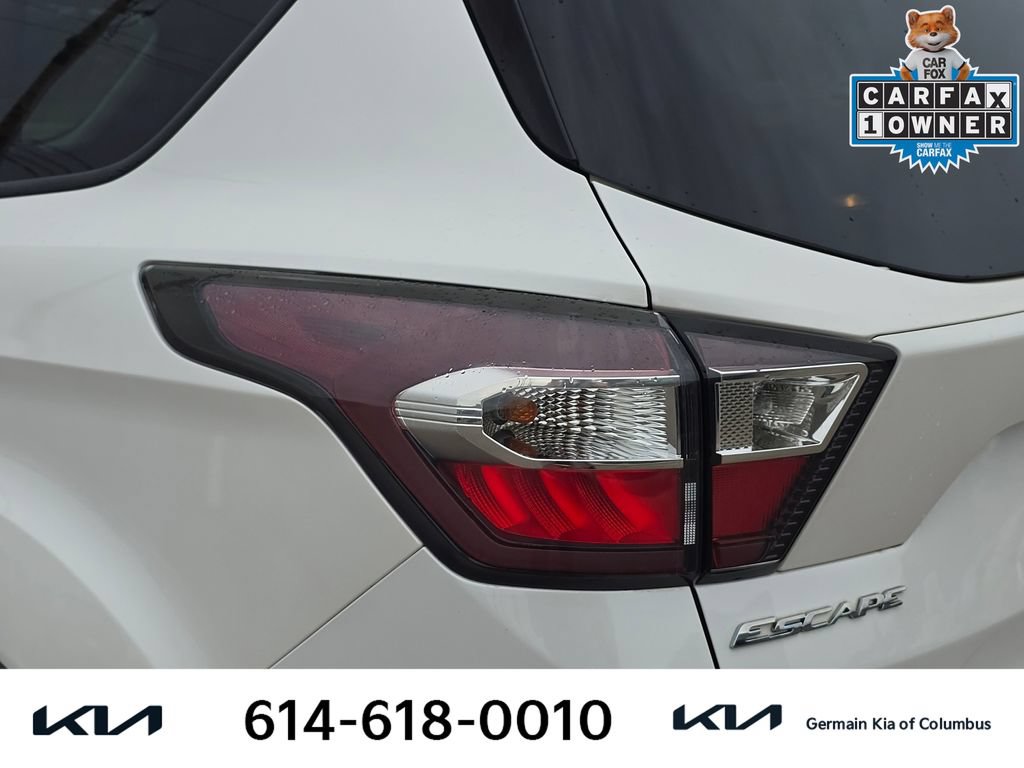 Used 2017 Ford Escape SE w/ Equipment Group 201A AWD/4WD image 15