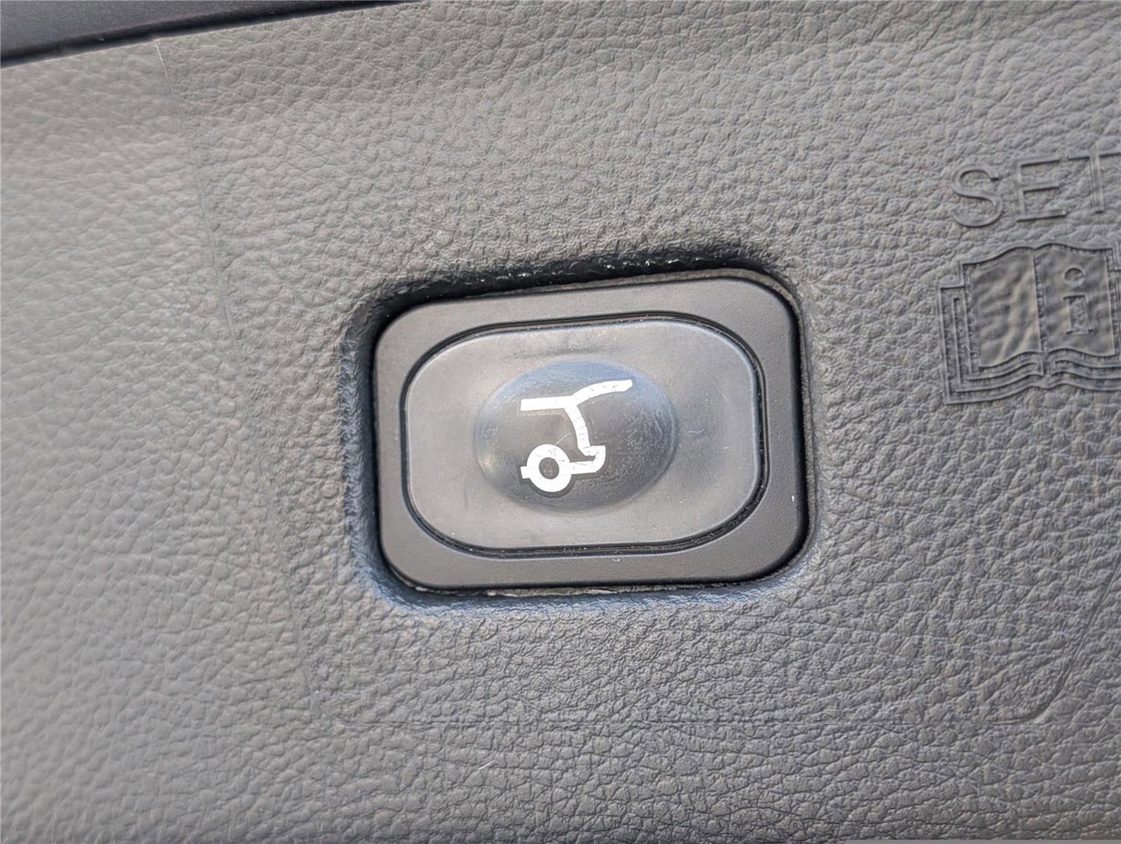 Used 2022 Ford Edge SEL w/ Convenience Package image 15