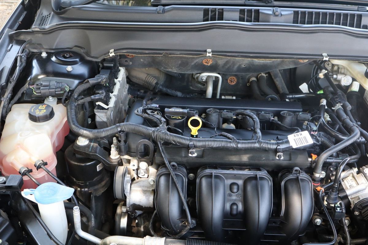 Used 2014 Ford Fusion SE FWD image 39