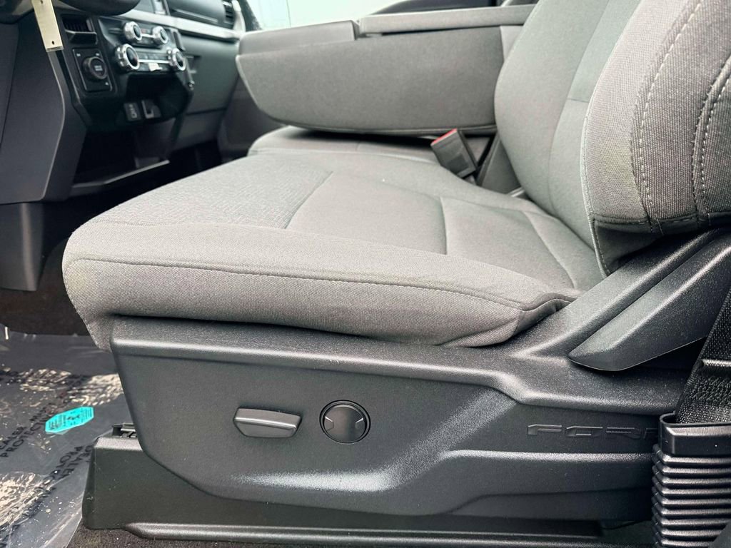 Used 2025 Ford F150 XLT w/ Equipment Group 301A Standard image 12