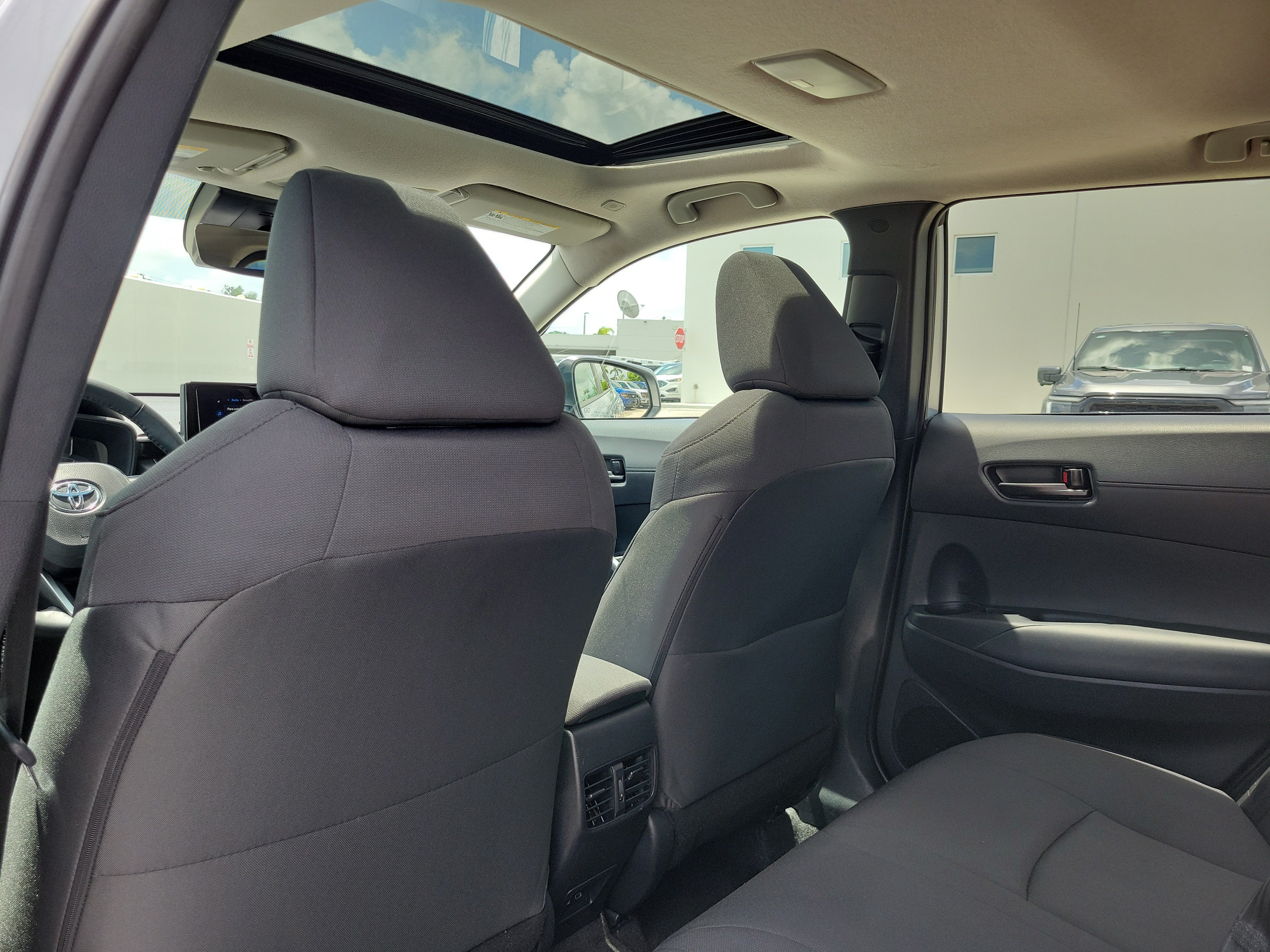 Used 2024 Toyota Corolla Cross LE w/ Moonroof Package FWD image 13