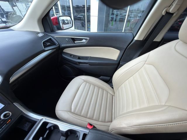 Used 2022 Ford Edge SEL w/ Convenience Package image 18