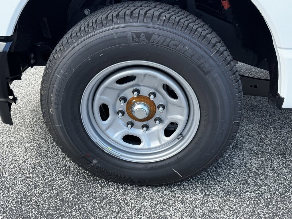 New 2026 Ford F350 XL image 9