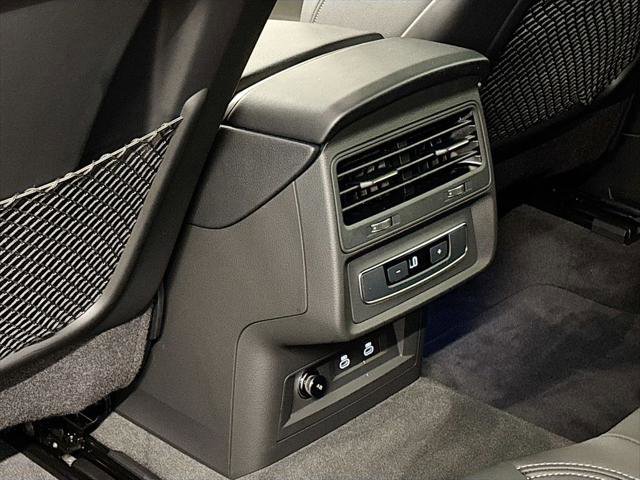 Certified 2025 Audi Q8 Premium w/ Convenience Package image 17