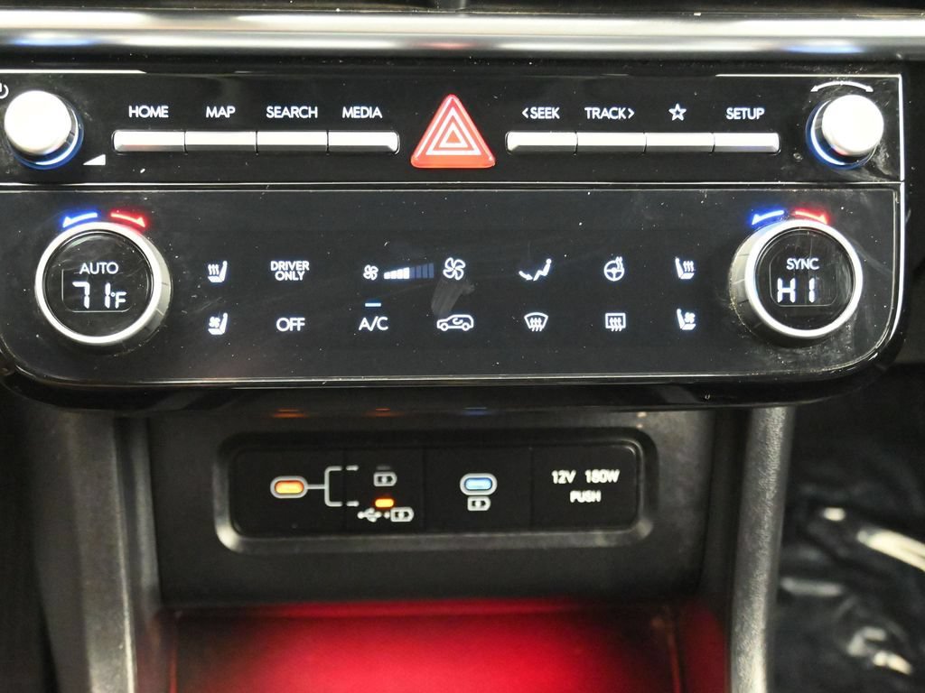 Used 2025 Hyundai Tucson Limited AWD/4WD image 23