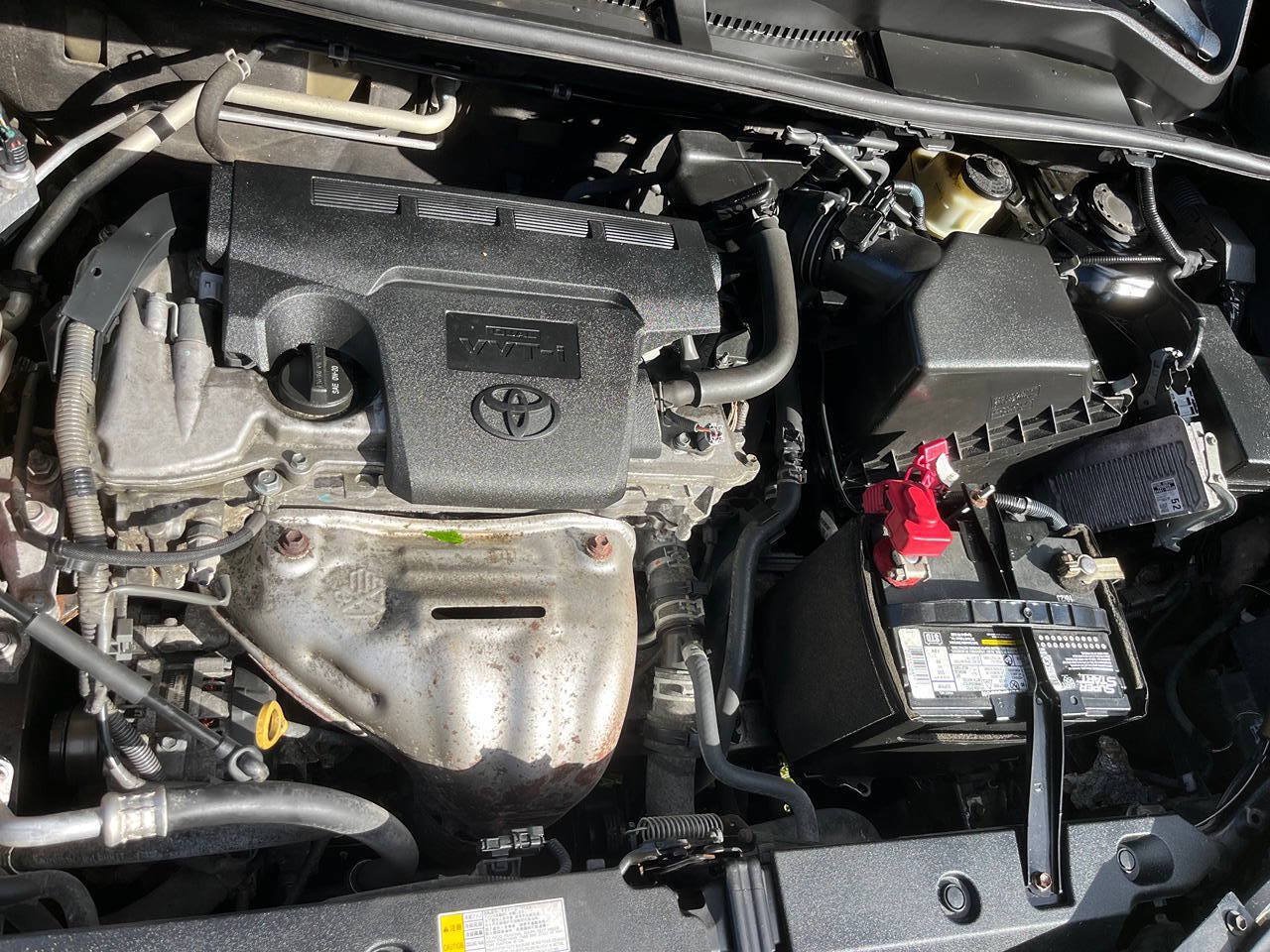 Used 2016 Toyota RAV4 LE AWD/4WD image 3