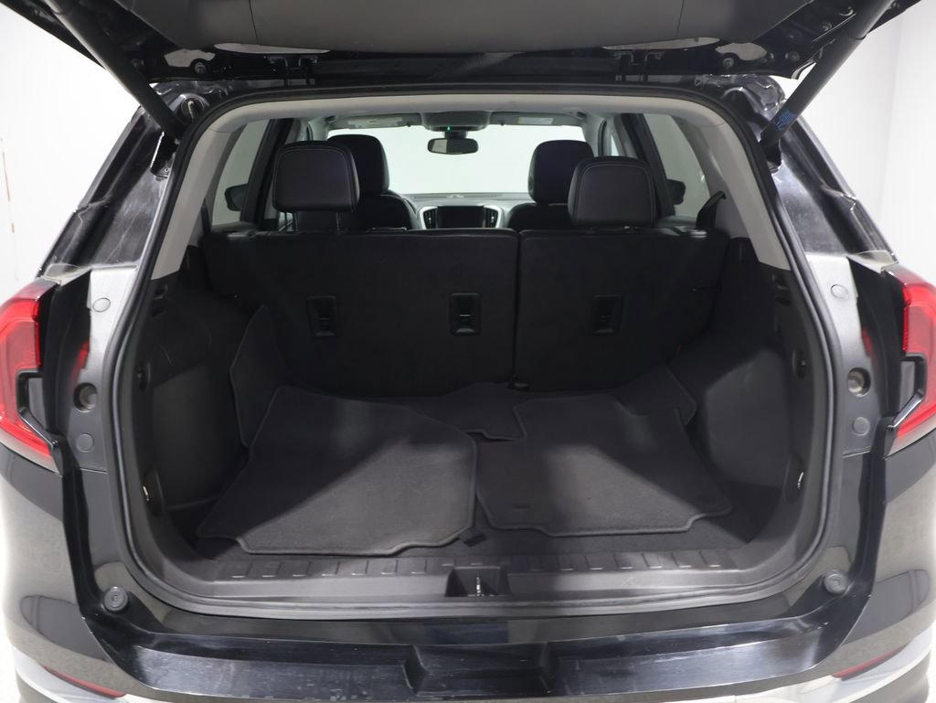 Used 2024 GMC Terrain SLT AWD/4WD image 4