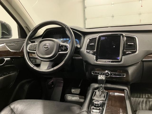 Used 2017 Volvo XC90 T6 Momentum w/ Vision Package AWD/4WD image 40