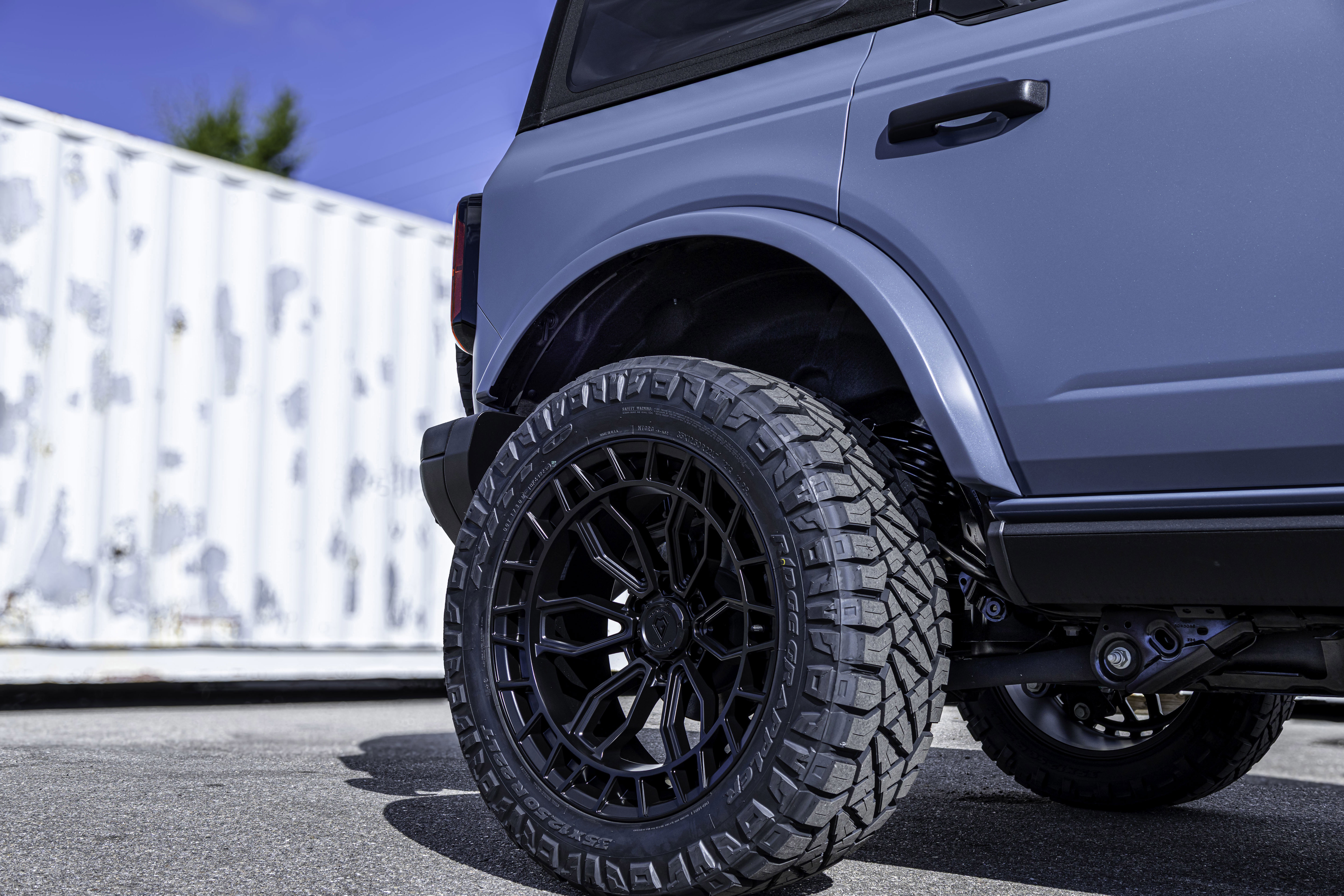 New 2025 Ford Bronco Badlands AWD/4WD image 36
