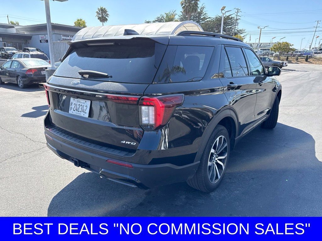 Used 2025 Ford Explorer ST-Line AWD/4WD image 3