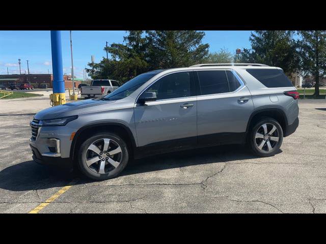 Used 2023 Chevrolet Traverse LT w/ LT Premium Package AWD/4WD image 30