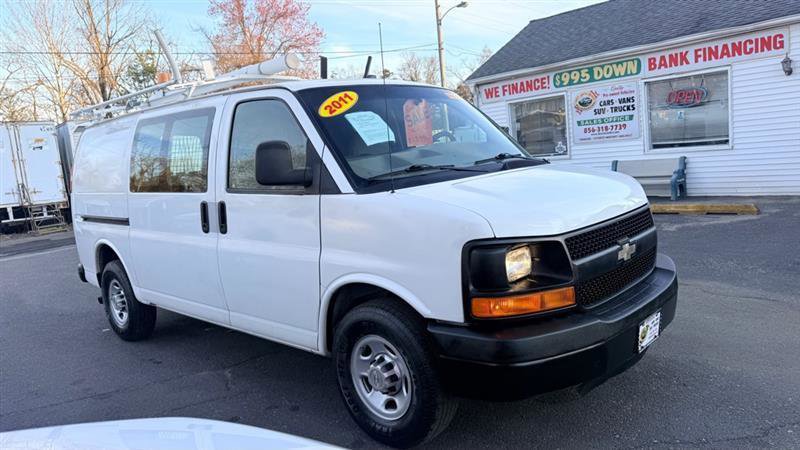 Used 2011 Chevrolet Express 2500 RWD image 8