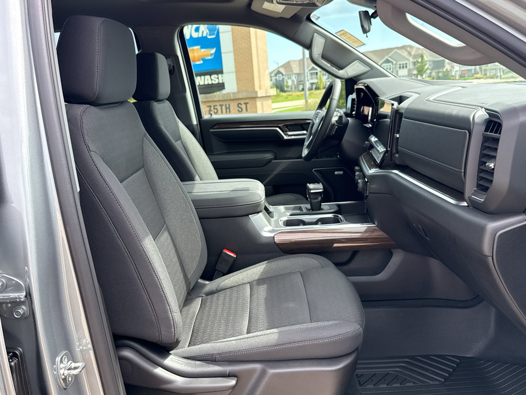 New 2026 Chevrolet Silverado 1500 RST w/ Safety Package AWD/4WD image 46