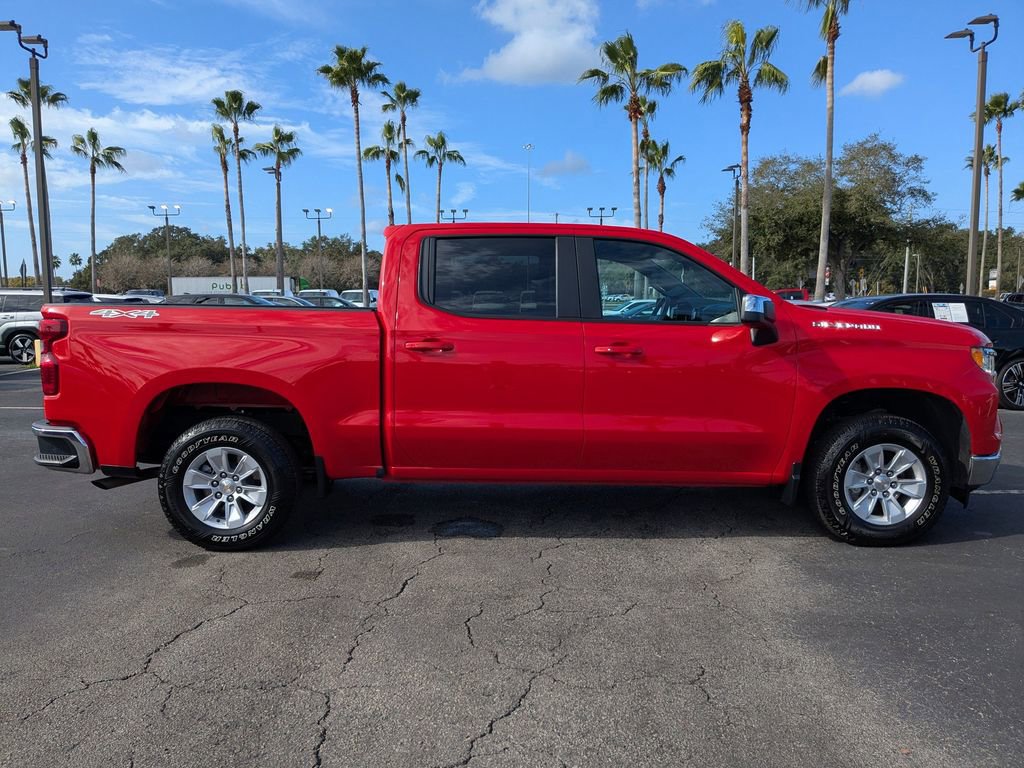 Used 2025 Chevrolet Silverado 1500 LT image 3