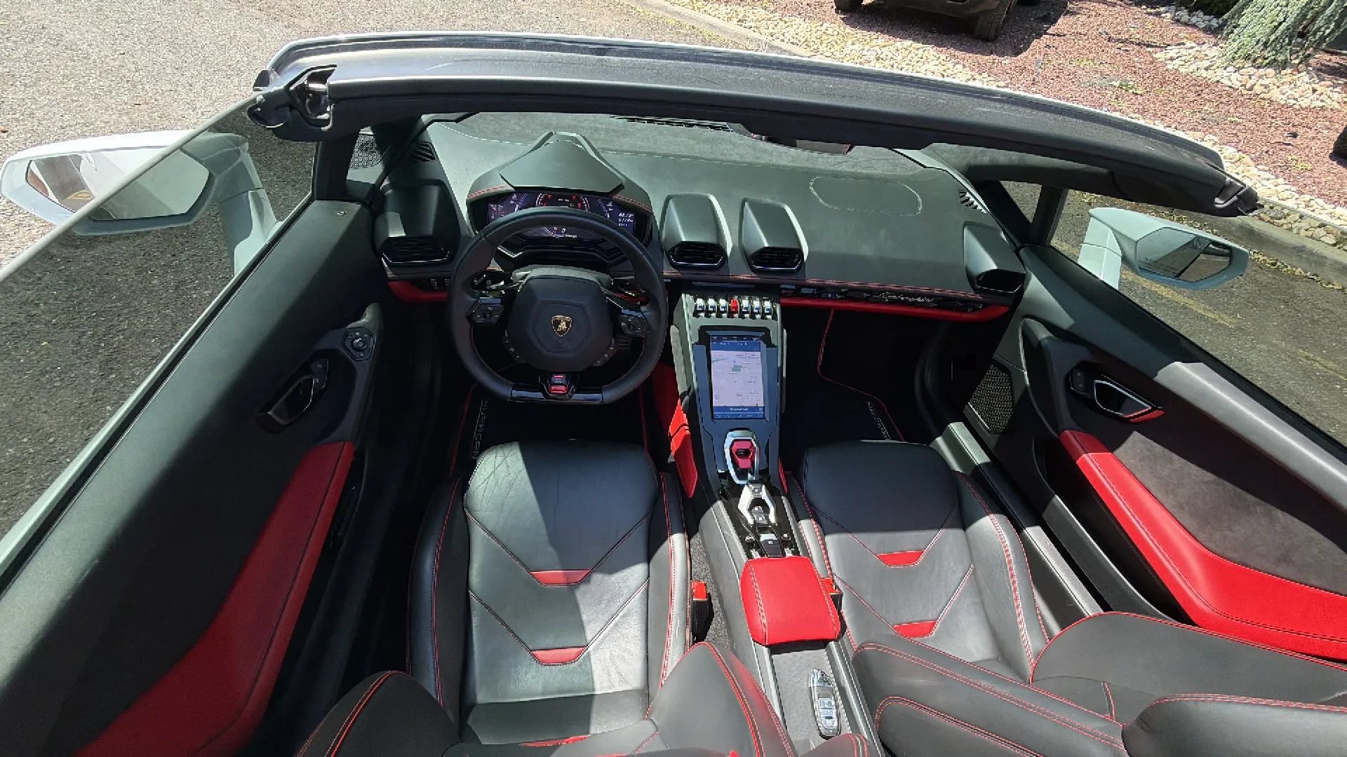 Used 2021 Lamborghini Huracan EVO RWD image 28