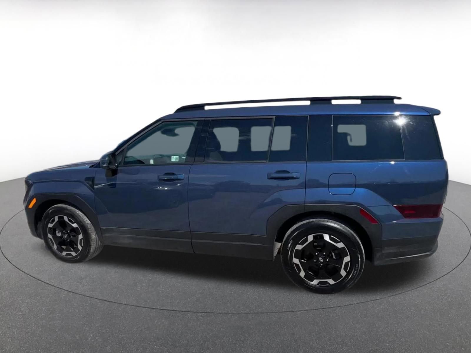 Used 2025 Hyundai Santa Fe SEL image 9