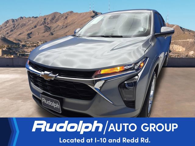 Used 2024 Chevrolet Trax LS w/ LS Convenience Package image 1