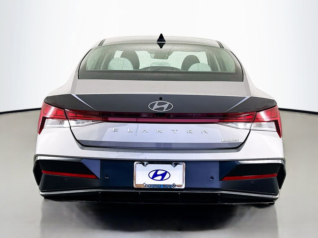 Certified 2024 Hyundai Elantra Limited image 6