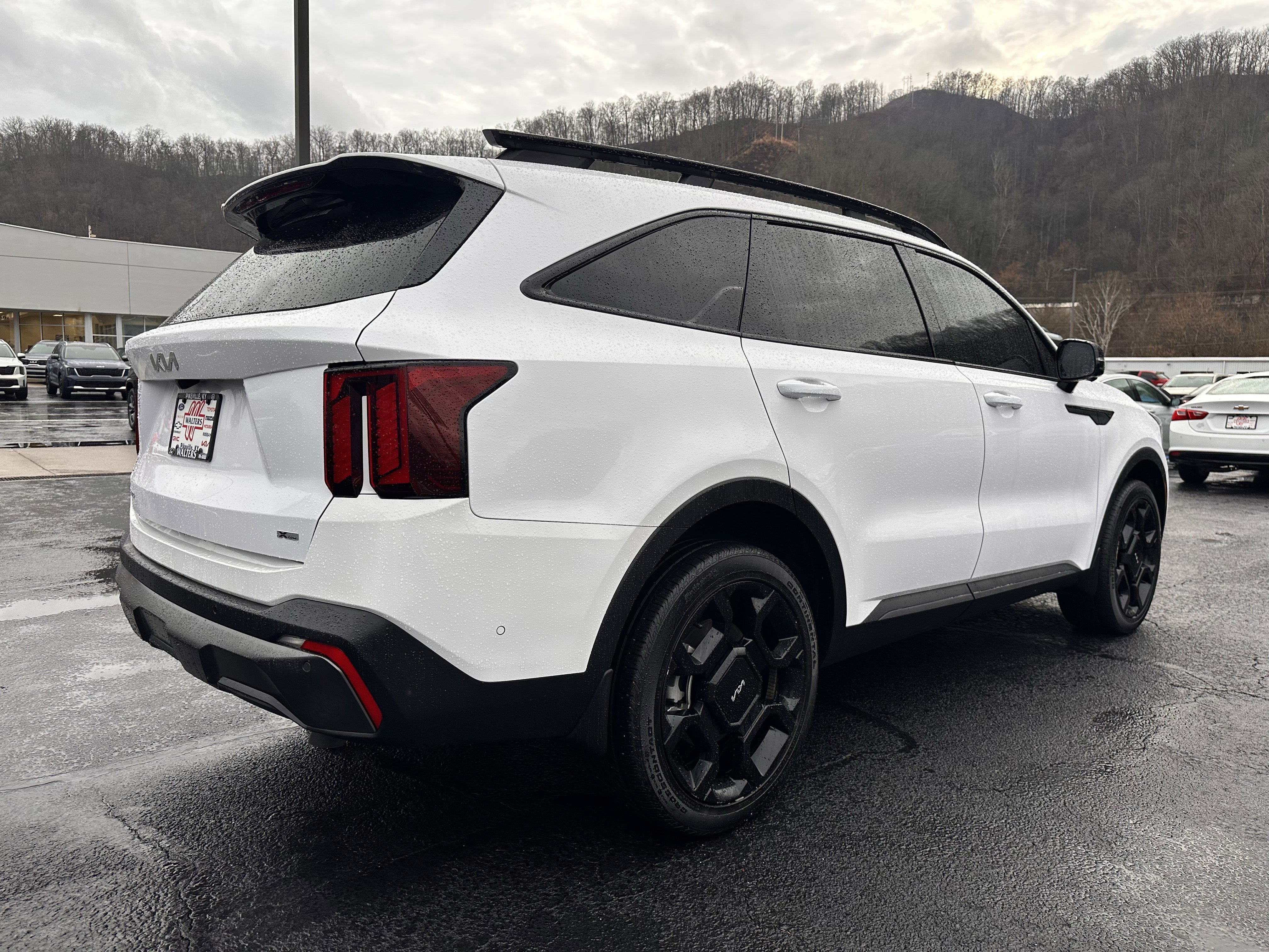 Used 2024 Kia Sorento SX image 4