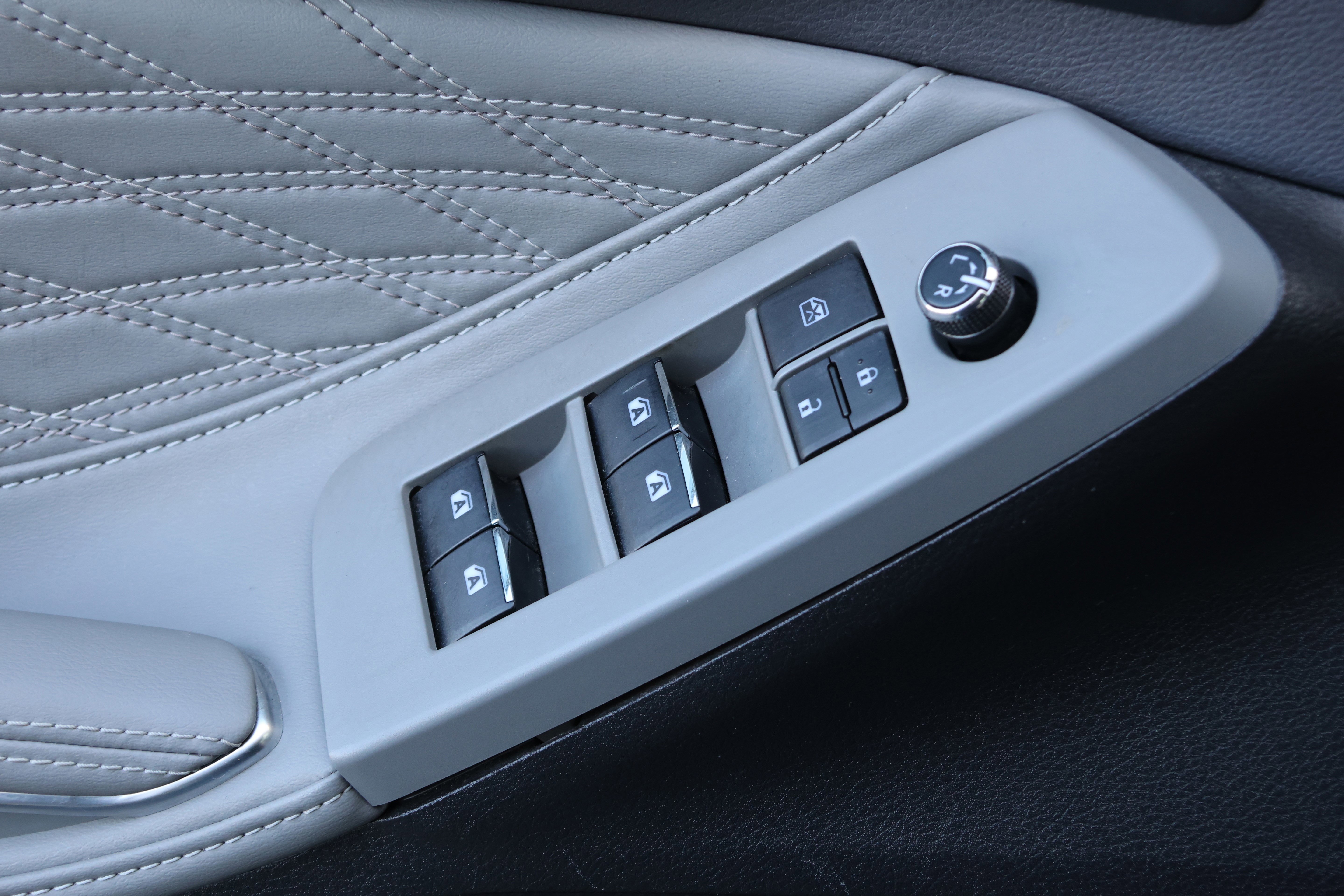 Used 2019 Toyota Avalon Limited w/ Advanced Safety Package image 14