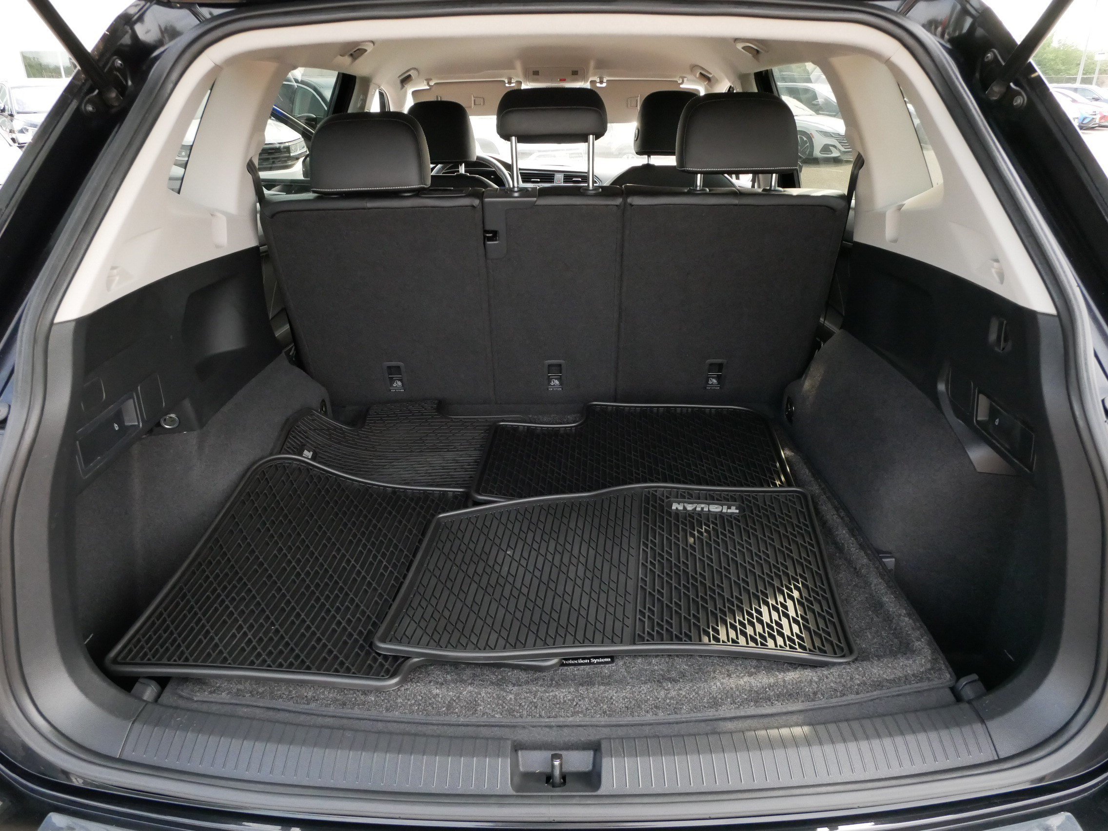 Certified 2023 Volkswagen Tiguan SE AWD/4WD image 18