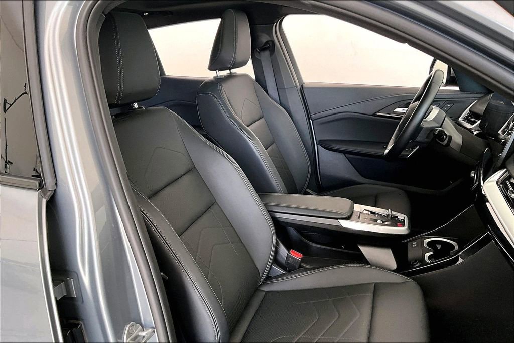 Used 2025 BMW X2 xDrive28i image 10