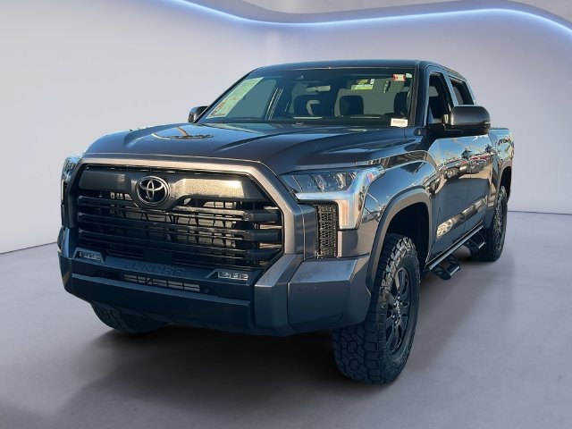 Used 2025 Toyota Tundra SR5 w/ SR5 Convenience Package AWD/4WD image 1