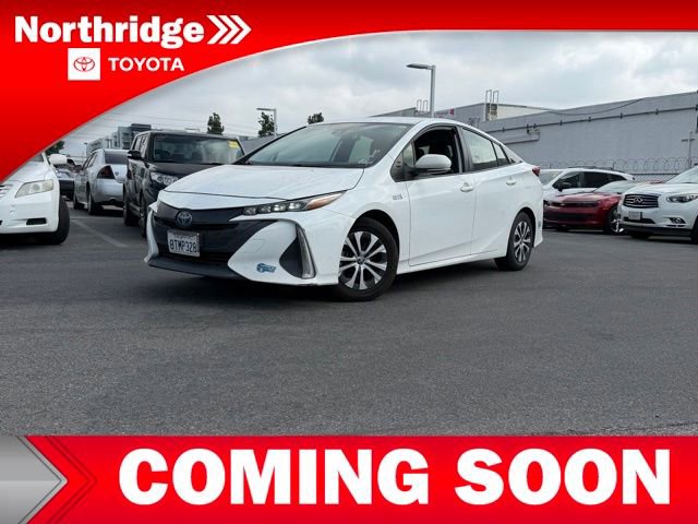 Used 2021 Toyota Prius Prime LE image 3