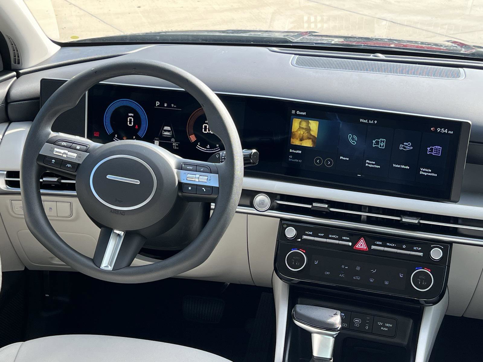 New 2025 Hyundai Tucson SEL image 18
