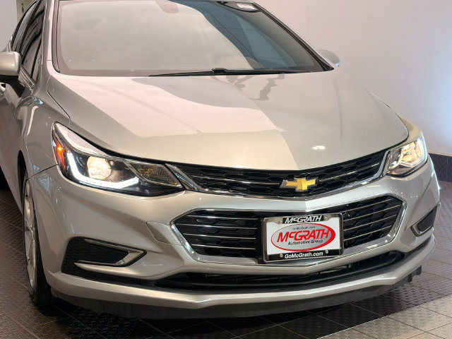 Used 2017 Chevrolet Cruze Premier FWD image 5