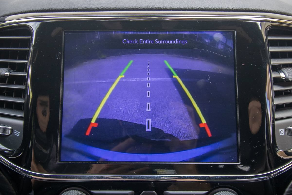 Used 2020 Jeep Grand Cherokee Altitude RWD image 28