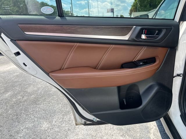 Used 2019 Subaru Outback 2.5i Touring w/ Popular Package #3A AWD/4WD image 11