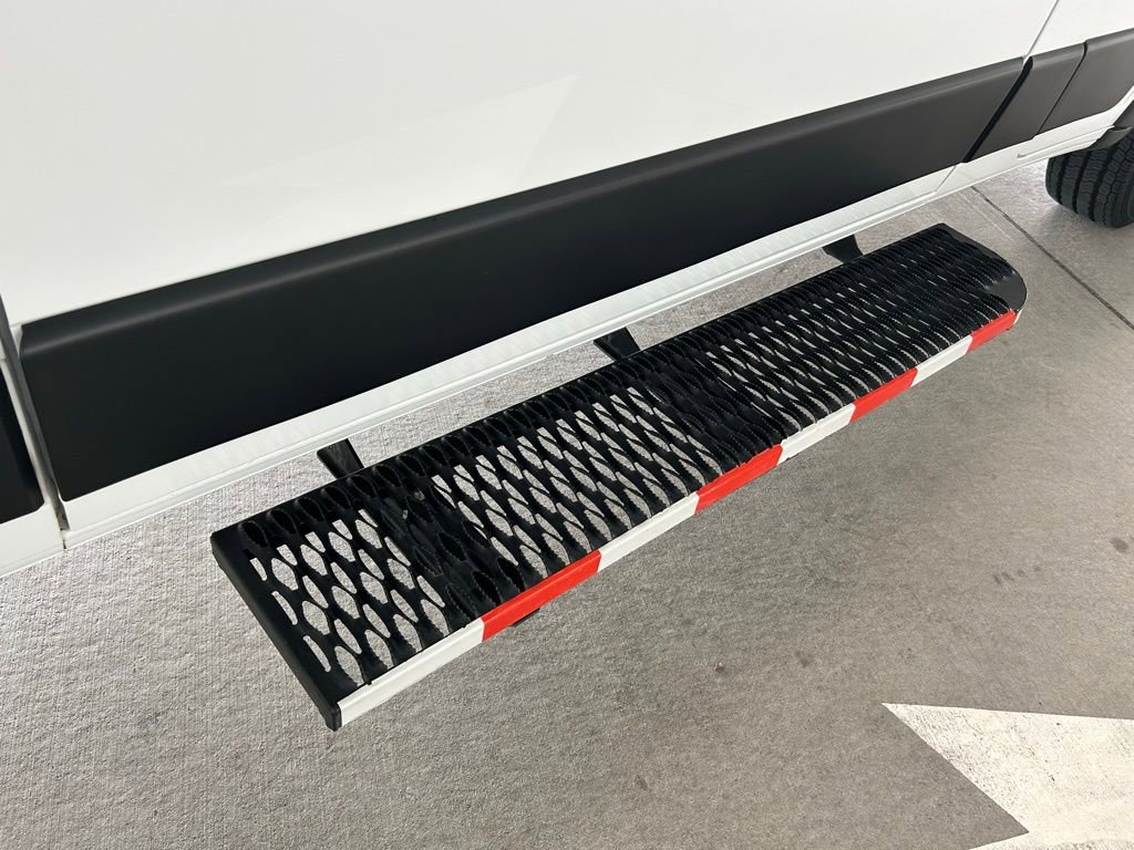 Used 2025 RAM ProMaster 2500 w/ Convenience Group image 33