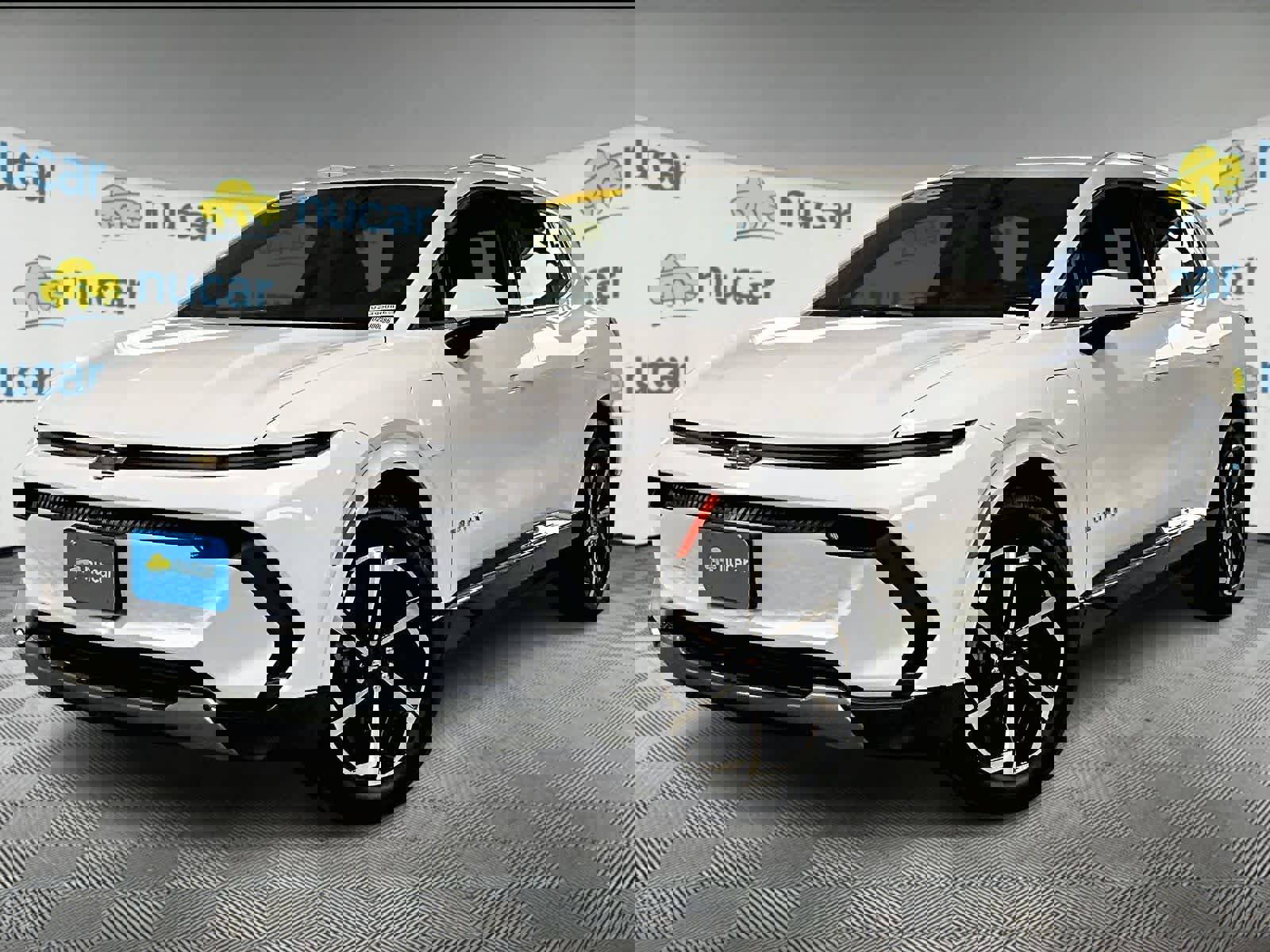 Used 2025 Chevrolet Equinox EV LT w/ Convenience Package image 3