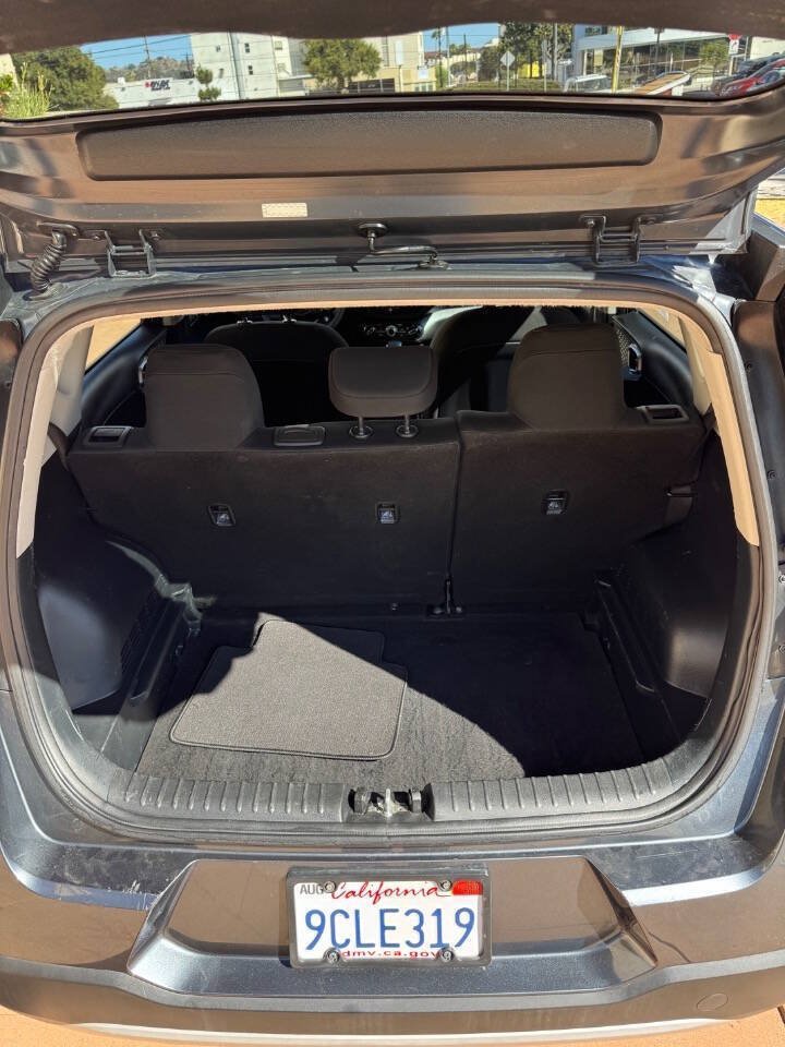 Used 2023 Kia Soul LX FWD image 13