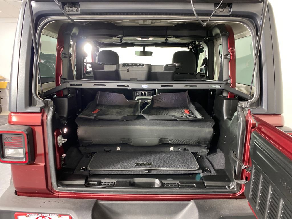 Used 2021 Jeep Wrangler Sport image 29