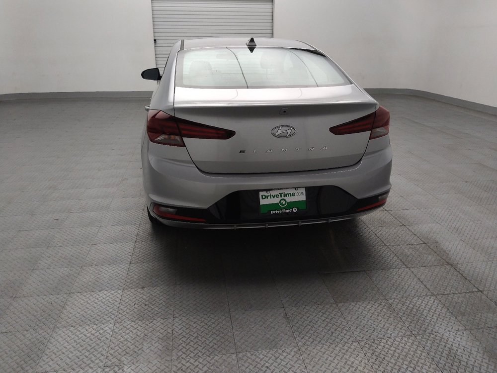 Used 2020 Hyundai Elantra SEL FWD image 6