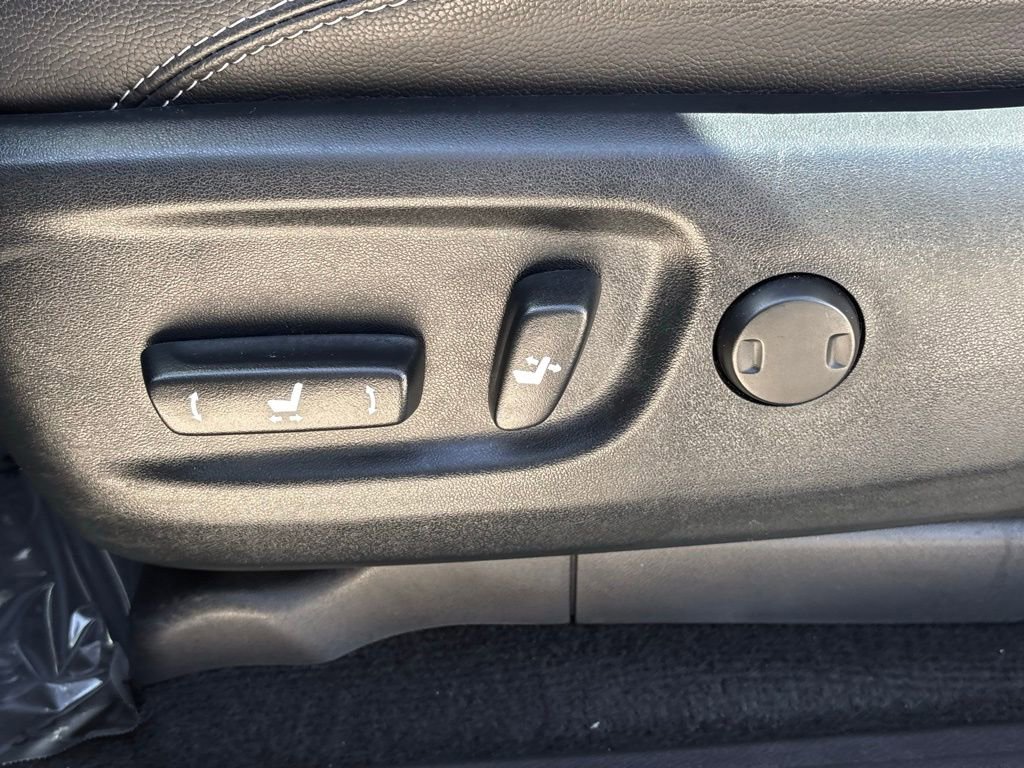 Used 2022 Toyota 4Runner Limited image 14