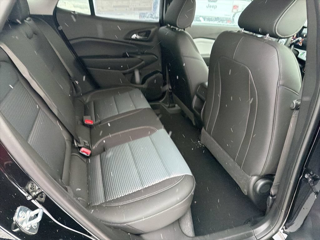 New 2026 Chevrolet Trax LT w/ Driver Confidence Package FWD image 27