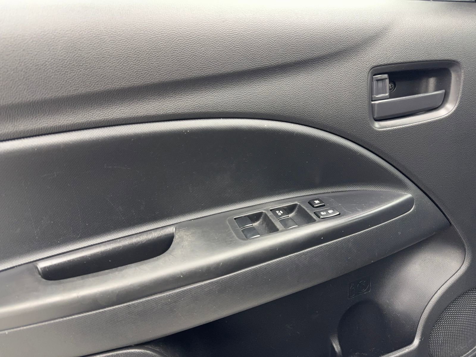 Used 2021 Mitsubishi Mirage LE image 36
