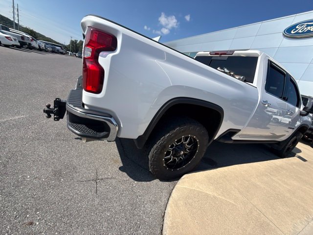 Used 2022 Chevrolet Silverado 2500 LTZ w/ LTZ Plus Package AWD/4WD image 9