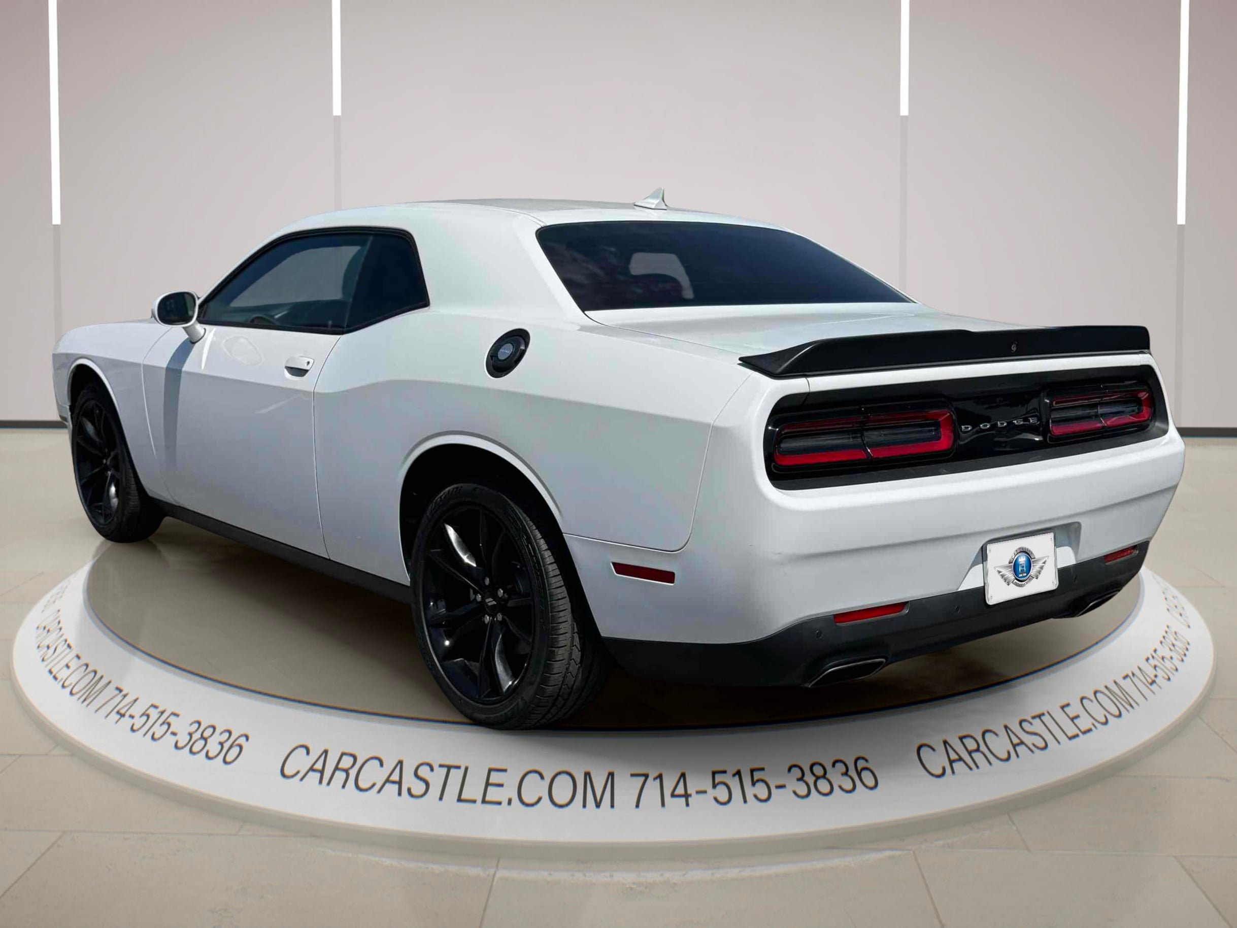 Used 2018 Dodge Challenger SXT Plus RWD image 3