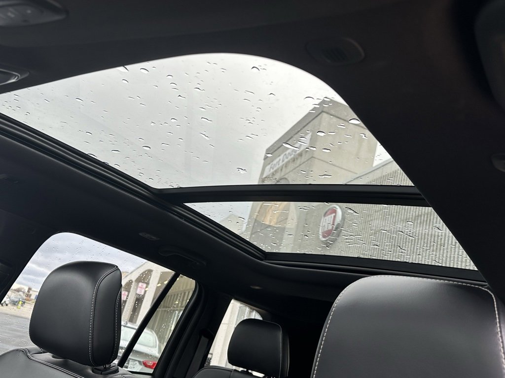 Used 2024 Jeep Grand Cherokee Limited 4xe image 38