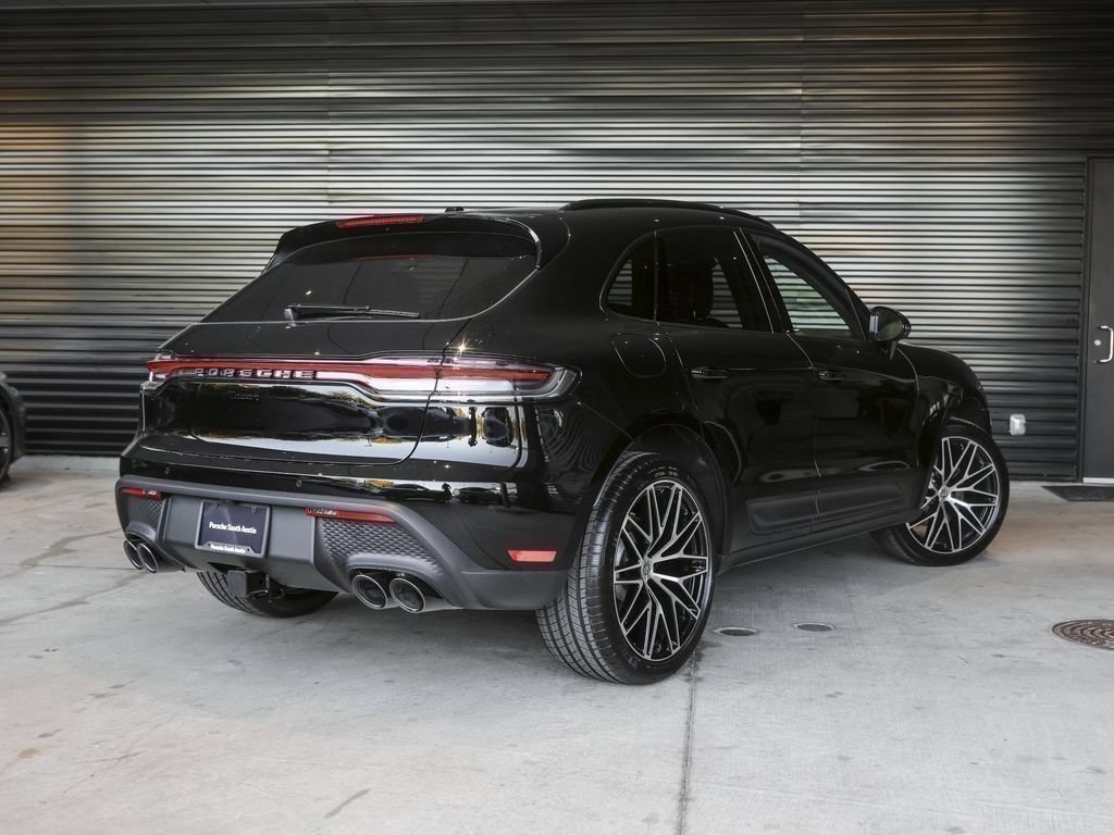 Certified 2026 Porsche Macan AWD/4WD image 7