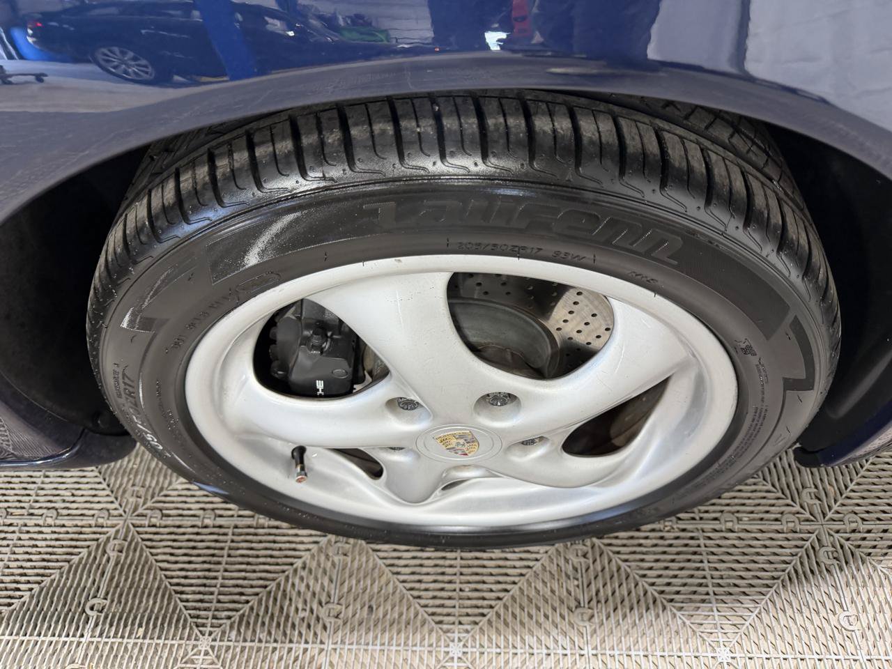 Used 1999 Porsche 911 GT3 RS image 11