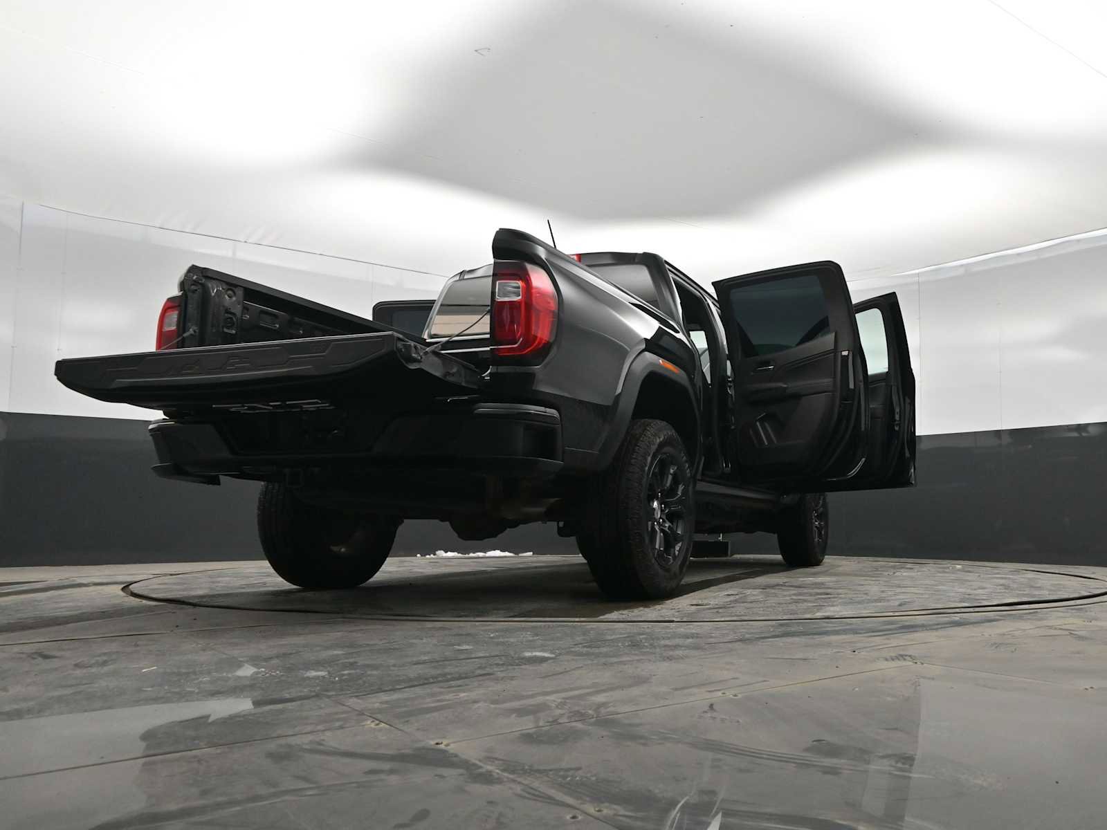 Used 2024 GMC Canyon Elevation w/ Convenience Package image 44